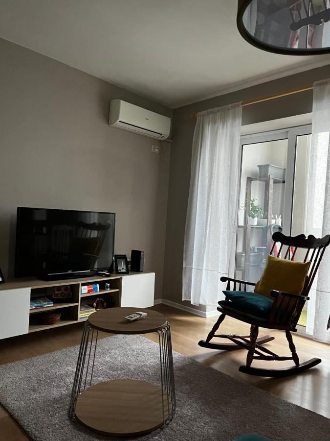 Bllok Area Apartment Тирана Екстер'єр фото