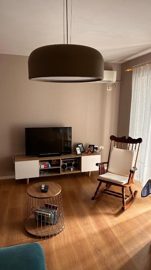 Bllok Area Apartment Тирана Екстер'єр фото